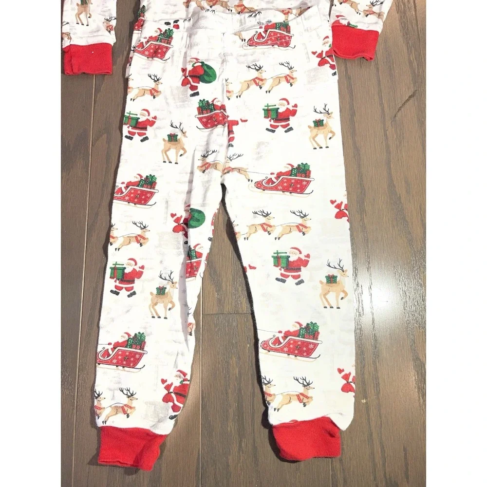 Pj Place character closure gray